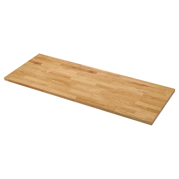 Деревянная столешница из дуба КАРЛБИ с узкими клепками, идеально подходит для кухонь.