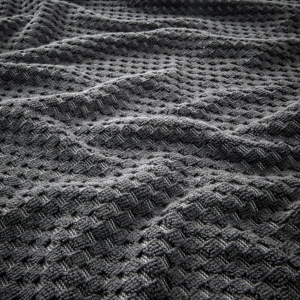 FJÄLLSTARR منشفة حمّام, رمادي غامق, 70x140 سم
