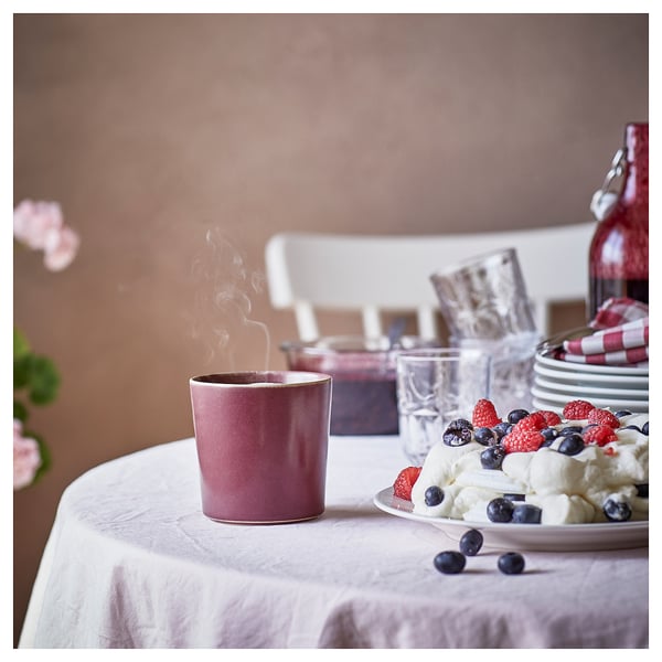 STÖRTSKÖN شمعة معطرة في برطمان خزفي, توت/أحمر, 50 س