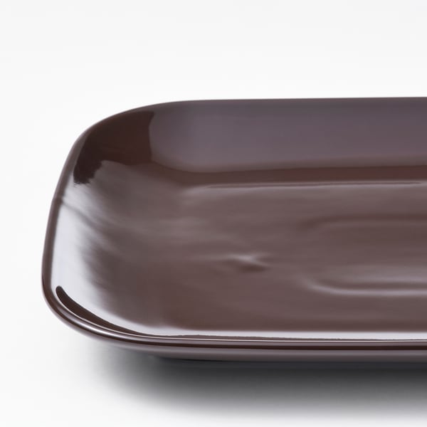 Smooth, glossy, dark purple rectangular plate. High quality, even surface.
