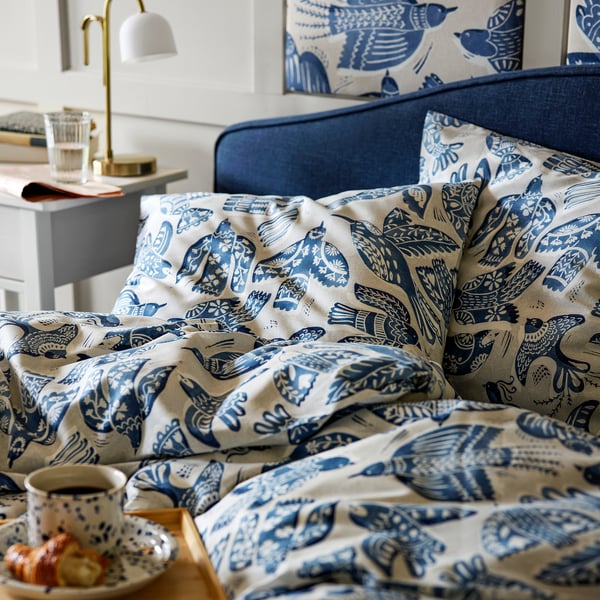 BITTERSÖTA Housse de couette et 2 taies, gris clair/bleu, 240x220/50x60 cm