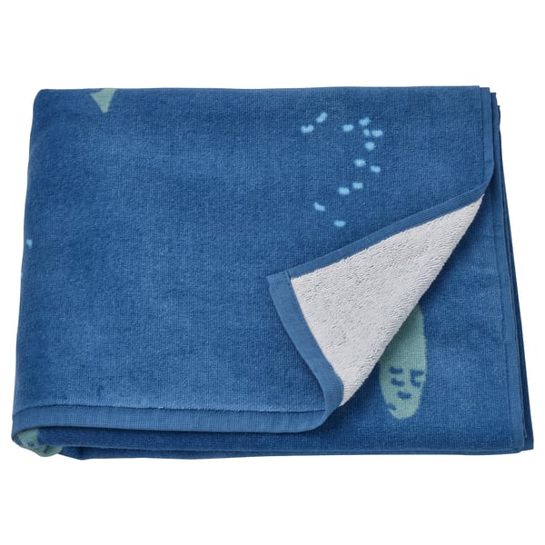 BLÅVINGAD Serviette de bain, motif tortue/bleu foncé, 70x140 cm