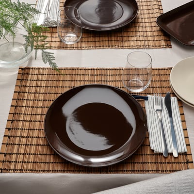 FÄRGKLAR Assiette, brillant brun, 26 cm