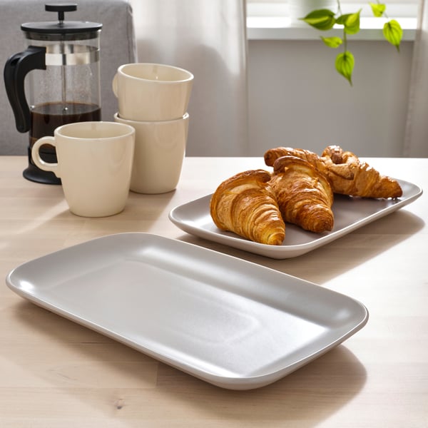 FÄRGKLAR Assiette, mat gris clair, 30x18 cm
