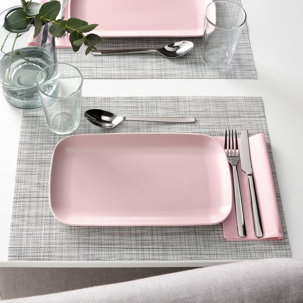 FÄRGKLAR Assiette, mat rose clair, 30x18 cm