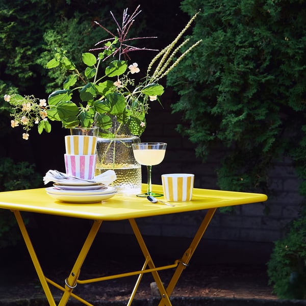 KLIPPAKLEJA Petite assiette, à motifs/jaune rose, 15 cm