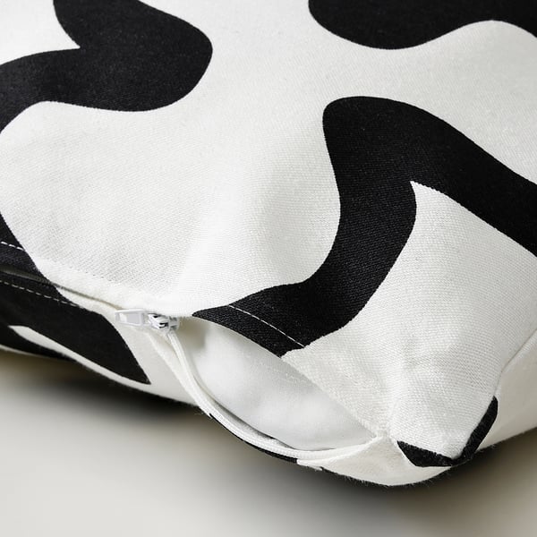 KLIPPBRÄCKA Housse de coussin, blanc/noir, 50x50 cm
