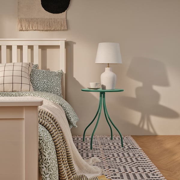 TÅNEBRO Table d'appoint, intérieur/extérieur/vert foncé, 46 cm