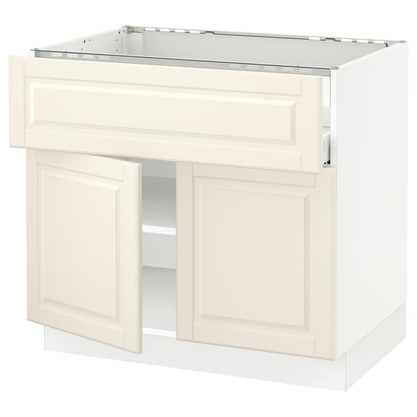SEKTION off-white kitchen cabinet with bodbyn design, featuring adjustable shelves and smooth-closing drawers.