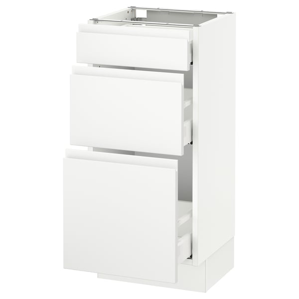 SEKTION white kitchen cabinet with three drawers.
