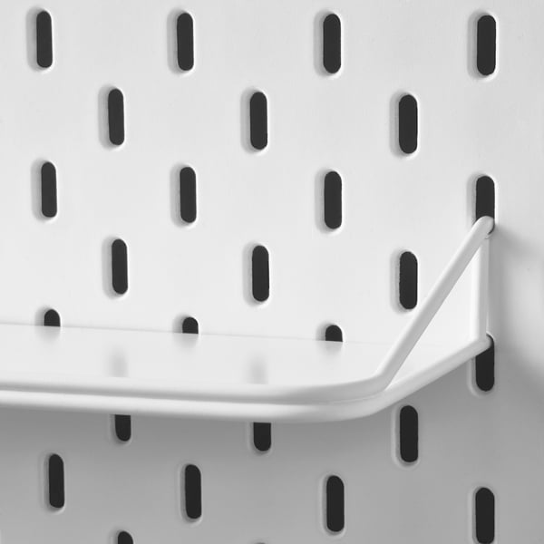 SKÅDIS pegboard shelf close-up, sturdy & organised design.