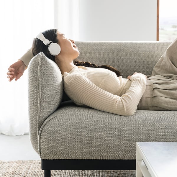 ÄPPLARYD Sofá 3 plazas con chaise, Lejde gris claro