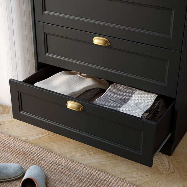 FÅGELFJÄLLET Cómoda de 6 cajones, negro efecto roble, 82x51x123 cm