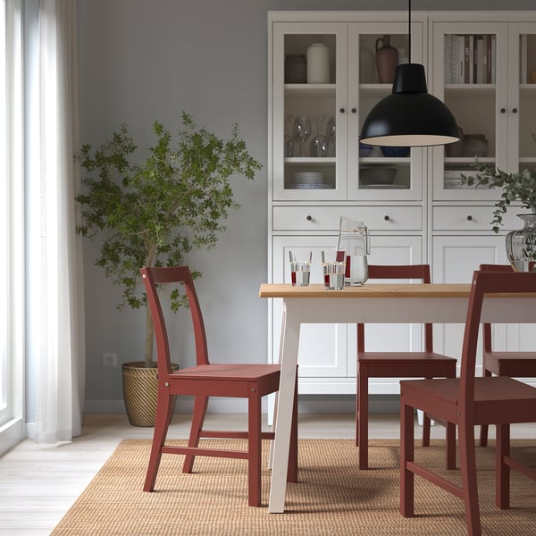PINNTORP Silla, tinte rojo