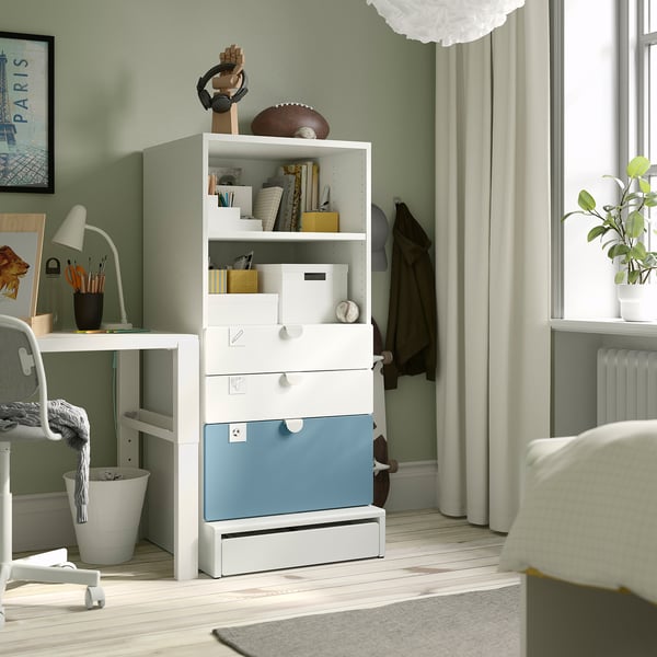 SMÅSTAD / UPPFÖRA Librero, blanco azul/con 3 cajones, 60x65x136 cm