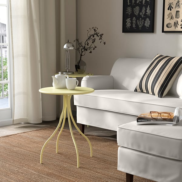 TÅNEBRO Mesa lateral, int/ext/amarillo claro, 46 cm