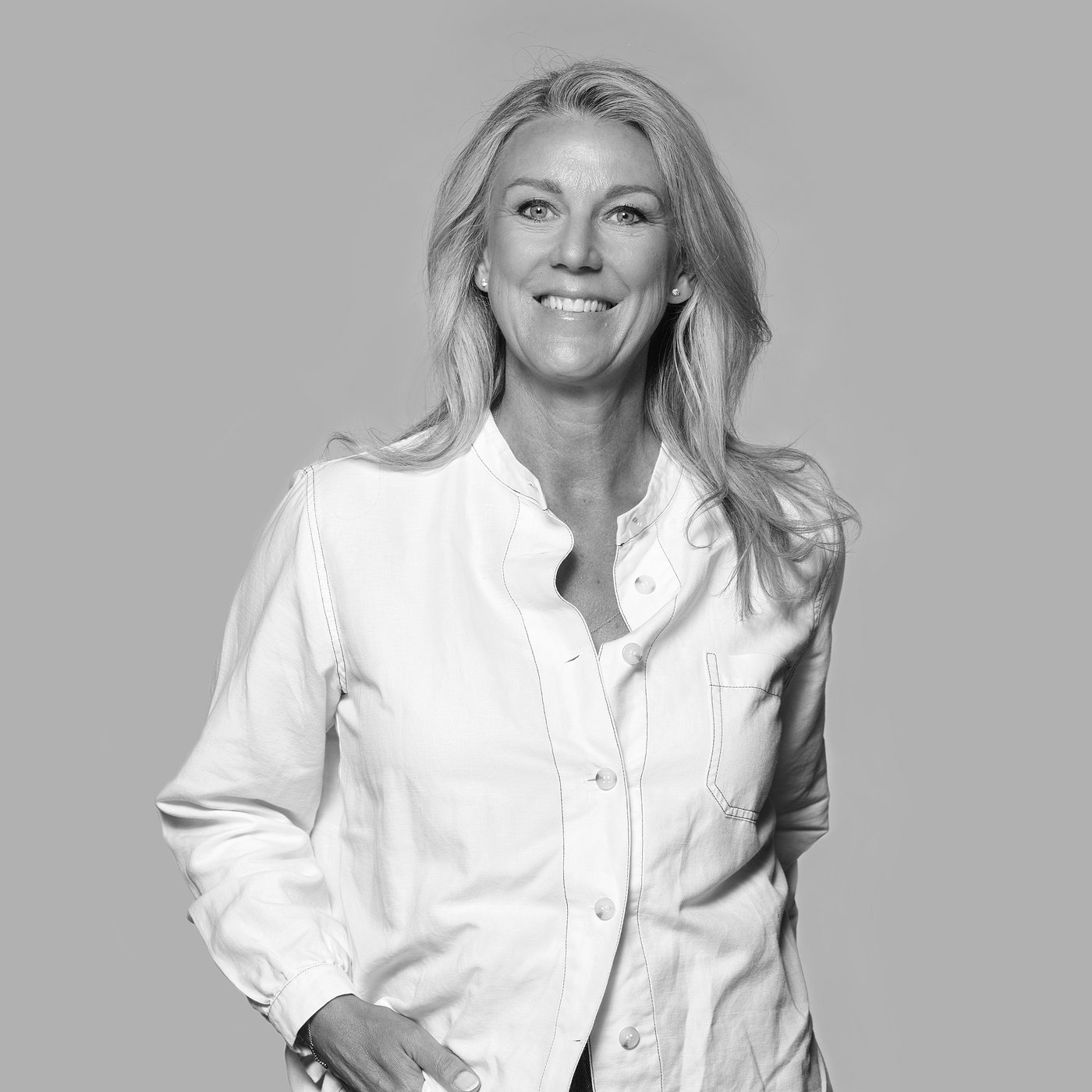 HÖVOLM Rack with 6 knobs, oak
