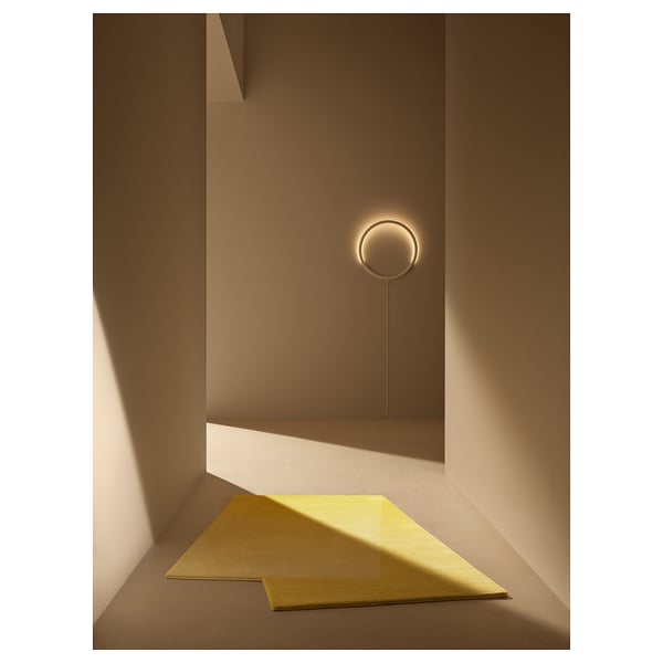 VARMBLIXT Lampu dinding LED, putih logam/bulatan