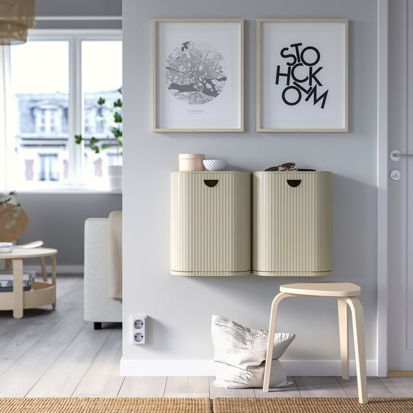 Wall-mounted recycling bins GÅRDSBUTIK, 50% recycled, with artwork.
