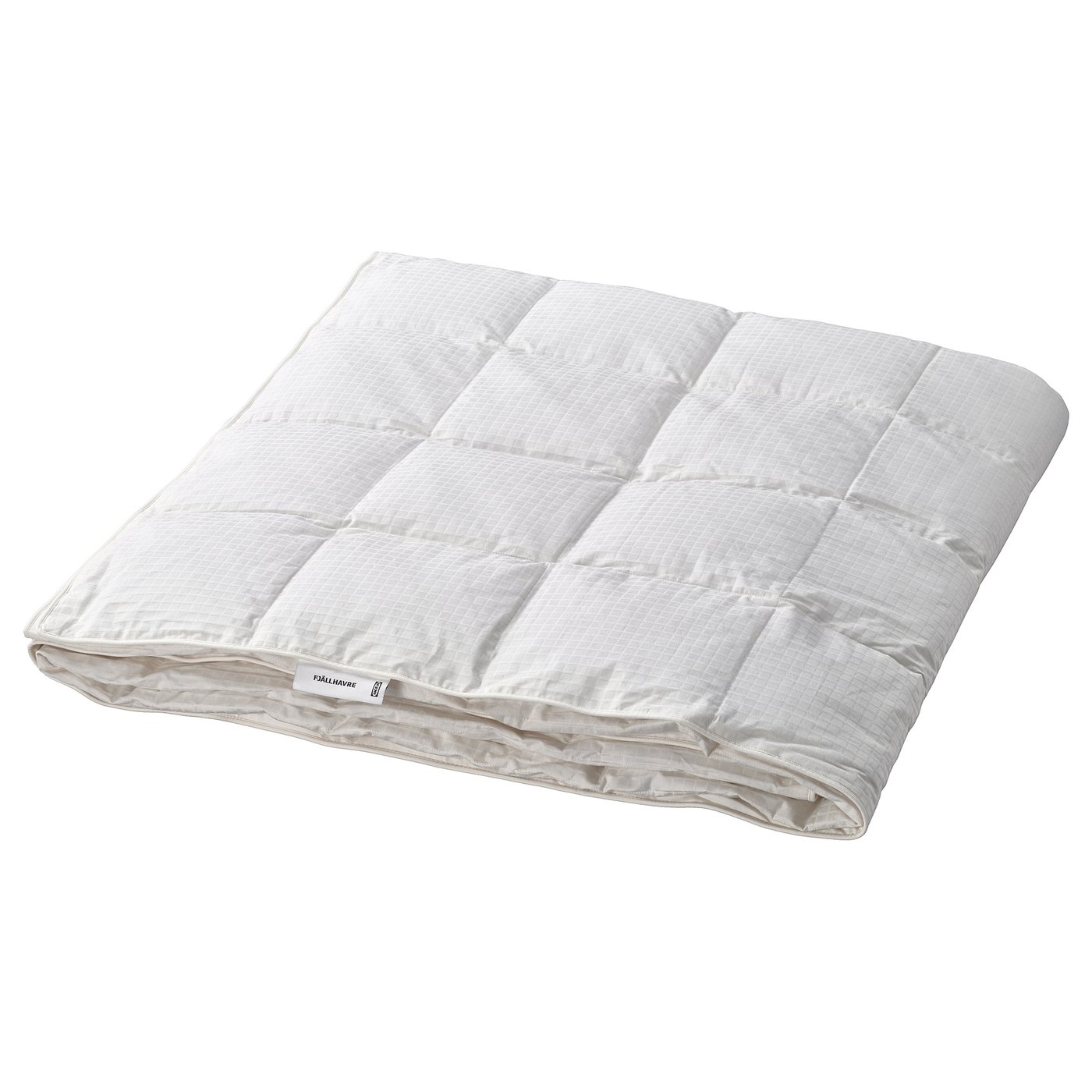 A white FJÄLLHAVRE duvet, featuring box stitching for air circulation and filled with 80% recycled down and 20% feathers.