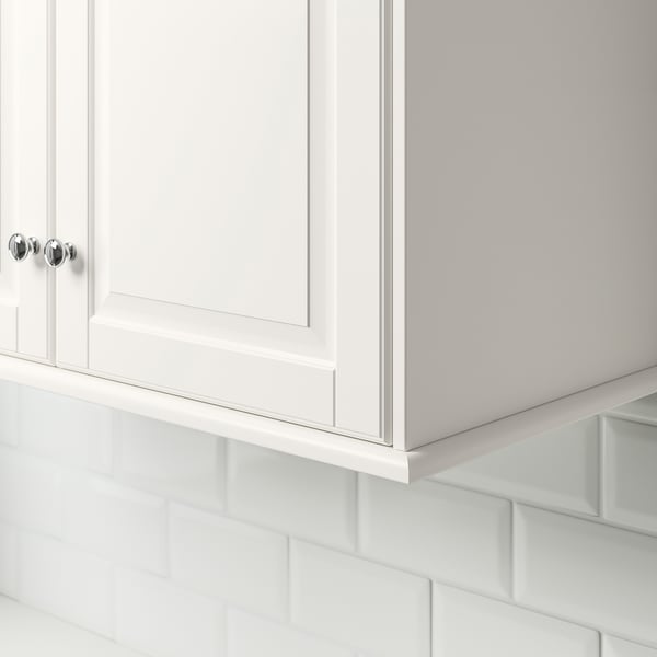 Kitchen cabinet moulding with chrome knobs