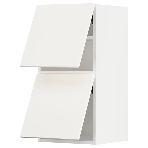 White METOD kitchen cabinet with veddinge fronts. Square, smooth design.