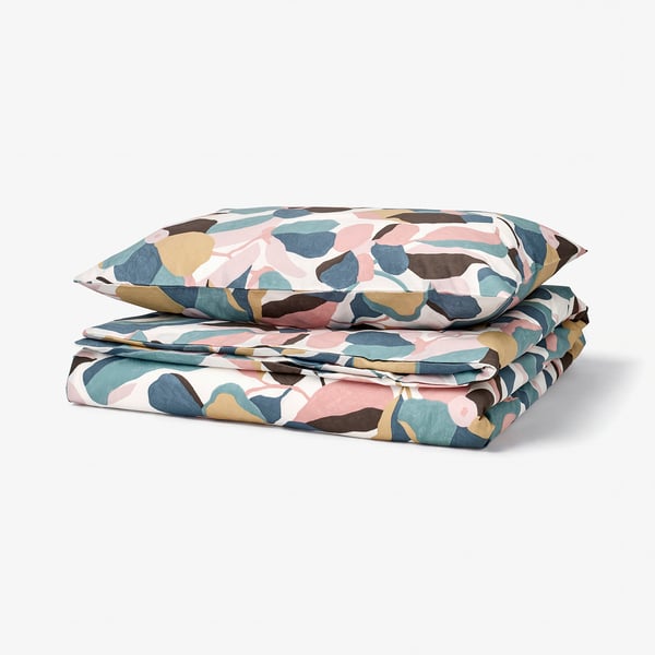 Vibrant VIDEOXBÄR bedding set with colourful leaf patterns, made from breathable 57% cotton, 43% lyocell, percale-woven for cool comfort.