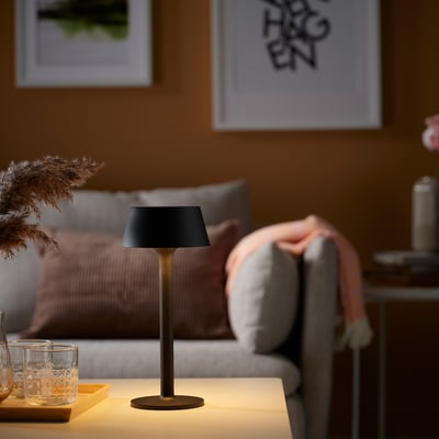 AVHÅLL Prenosna LED lampa, na baterije podesivog intenziteta/crna napolju, 29 cm