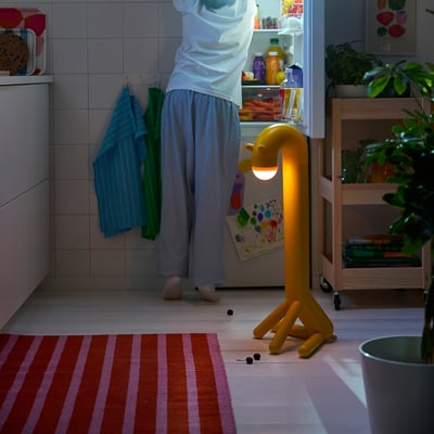 GREJSIMOJS LED ukrasna rasveta,podna, žirafa/žuta na baterije