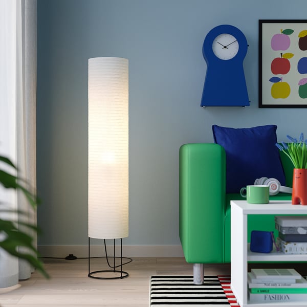 STRANDAD Podna lampa, bela/crna