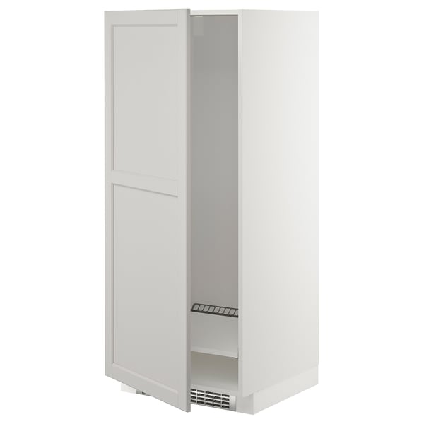 White METOD kitchen cabinet with grey interior and adjustable shelf.