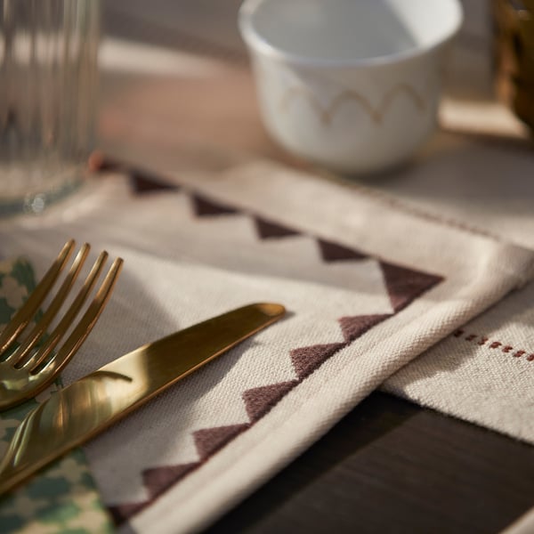 GOKVÄLLÅ Place mat, beige, 35x45 cm