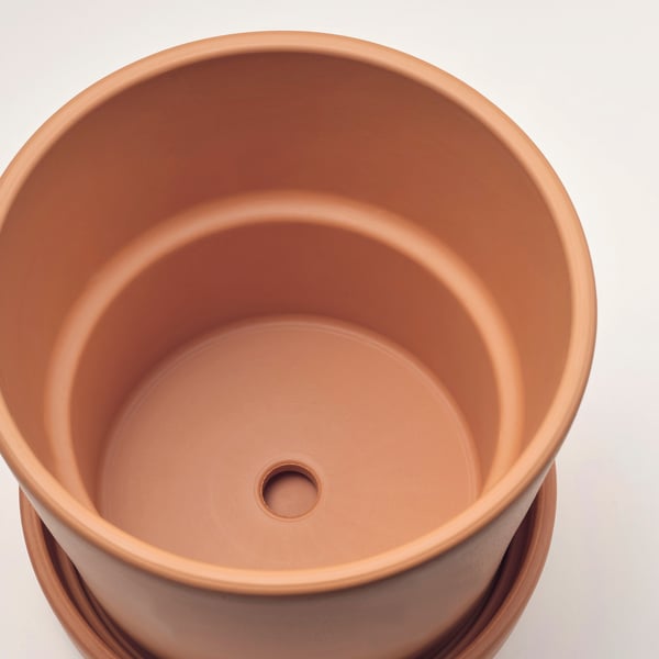 Terrakottaväxt, 26 cm, röd lera med dränering.