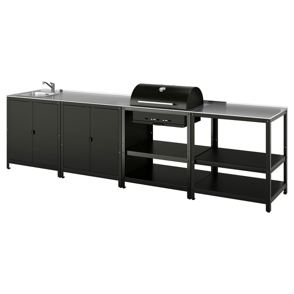 Svart utomhusgrillstation med diskho och förvaring. Slitstarkt rostfritt stål och pulverlackerad metall. Perfekt för grillfester på bakgården.