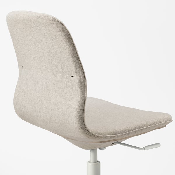Modern kontorsstol med sits och rygg i tyg, justerbar höjd och lutningsfunktion.