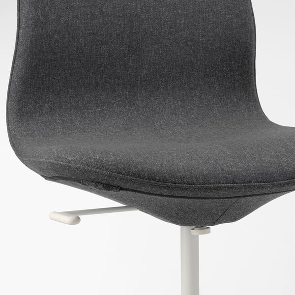 Mörkgrå kontorsstol med höj- och sänkbar sits och svankstöd.