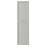 LERHYTTAN ljusgrå kökslucka i massivt trä, klassiska fasade kanter, infälld fanerpanel, traditionell design.