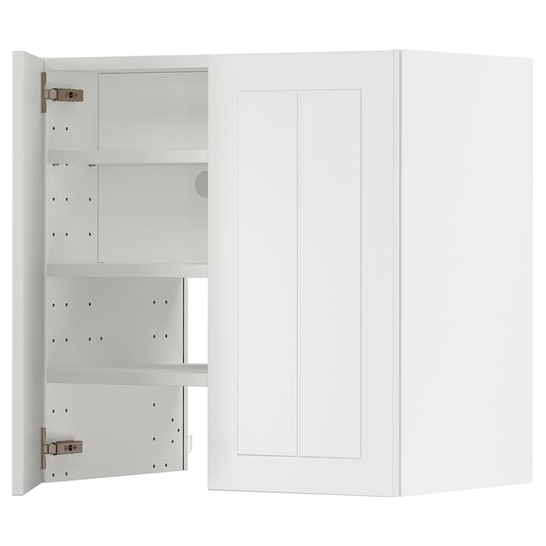 Ett vitt METOD-skåp med öppna hyllor. Den har en minimalistisk design med justerbara hyllor och snäpplåsbara gångjärn.
