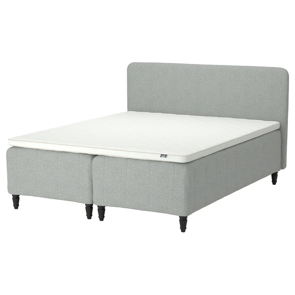 RISHÖJDEN-säng : grå, tyg, rektangulär, vadderat huvud och fotgavel, träben.