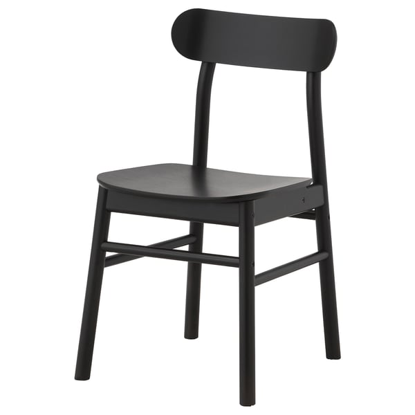 En svart RÖNNINGE stol med sits i trä, böjd rygg och eleganta metallben. Dess enkla, vintage-inspirerade design passar i olika miljöer.