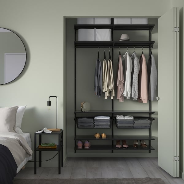 Siva omara BOAXEL: viseča oblačila, košare, police, sodobna, prostorsko učinkovita.