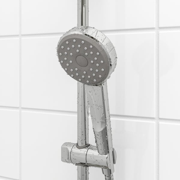 Kromirana tuš glava z nastavljivo višino.