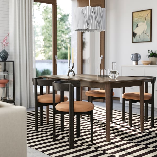SKANSNÄS / STOCKHOLM 2025 Miza in 4 stoli, rjava bukev/temno rjava usnje, 150/205 cm