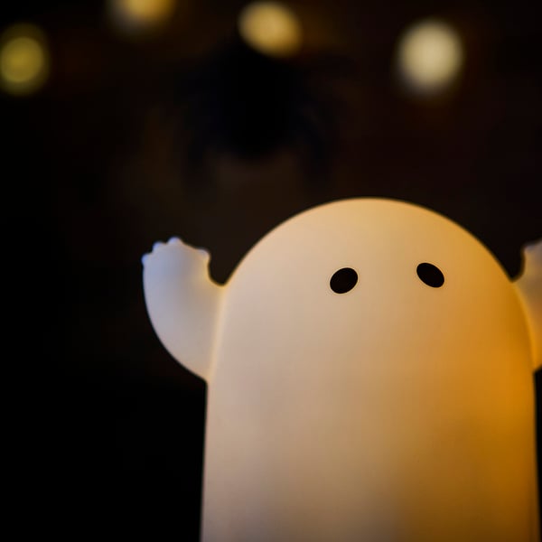 KUSTFYR LED decorative table lamp, ghost/battery-operated white