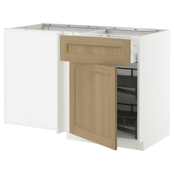 A METOD kitchen cabinet with oak doors and a pull-out shelf.