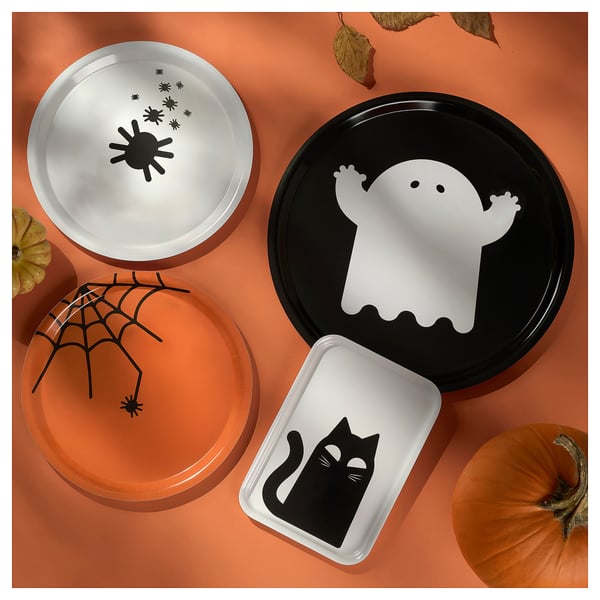 Halloween trays: white, black, orange, rectangular & circular melamine.