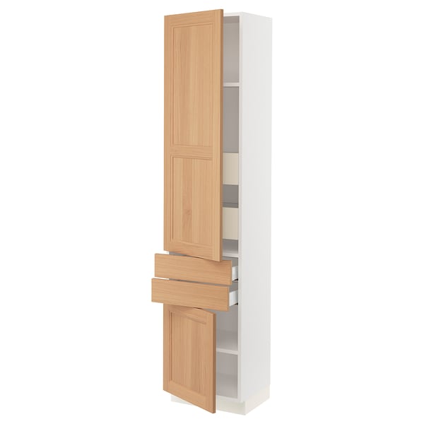 SEKTION kitchen cabinet in oak with adjustable shelves and pullouts.