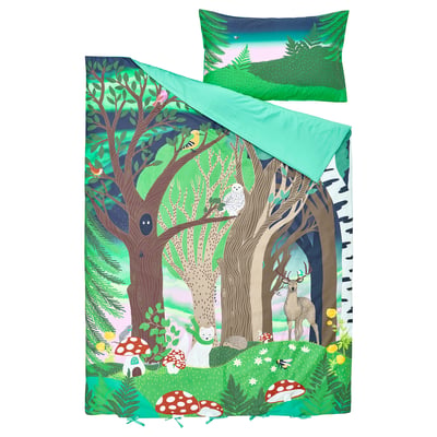 SKOGSDUVA duvet set: unique forest design with owl, deer, fox, and mushrooms. Vibrant green, 80% cotton, 20% viscose.