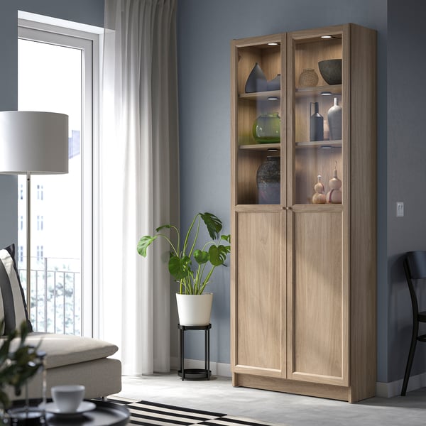 BILLY / OXBERG Librero con panel/puertas vidrio, efecto de roble, 31 1/2x11 3/4x79 1/2 "