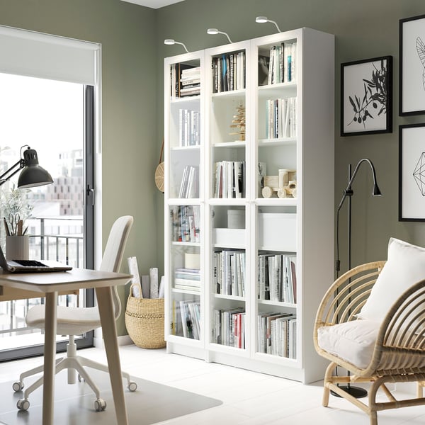 BILLY / OXBERG Librero con puertas de vidrio, blanco, 47 1/4x11 3/4x79 1/2 "